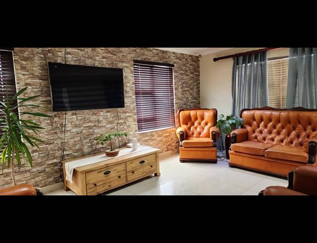 5 BEDROOM HOUSE FOR SALE IN BAYVIEW